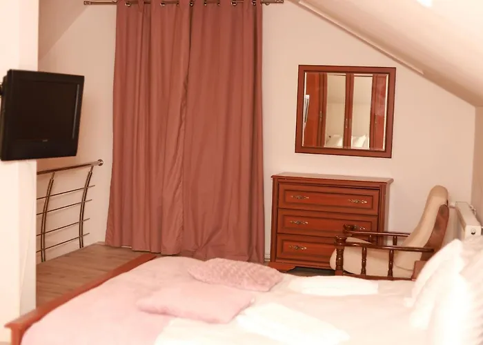 Pietrele Lui SolomonPensiune